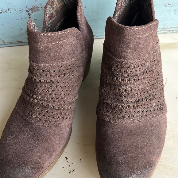 COPY - Earth Origins Brown Suede Leather Boots- size 7.5M - Picture 7 of 10